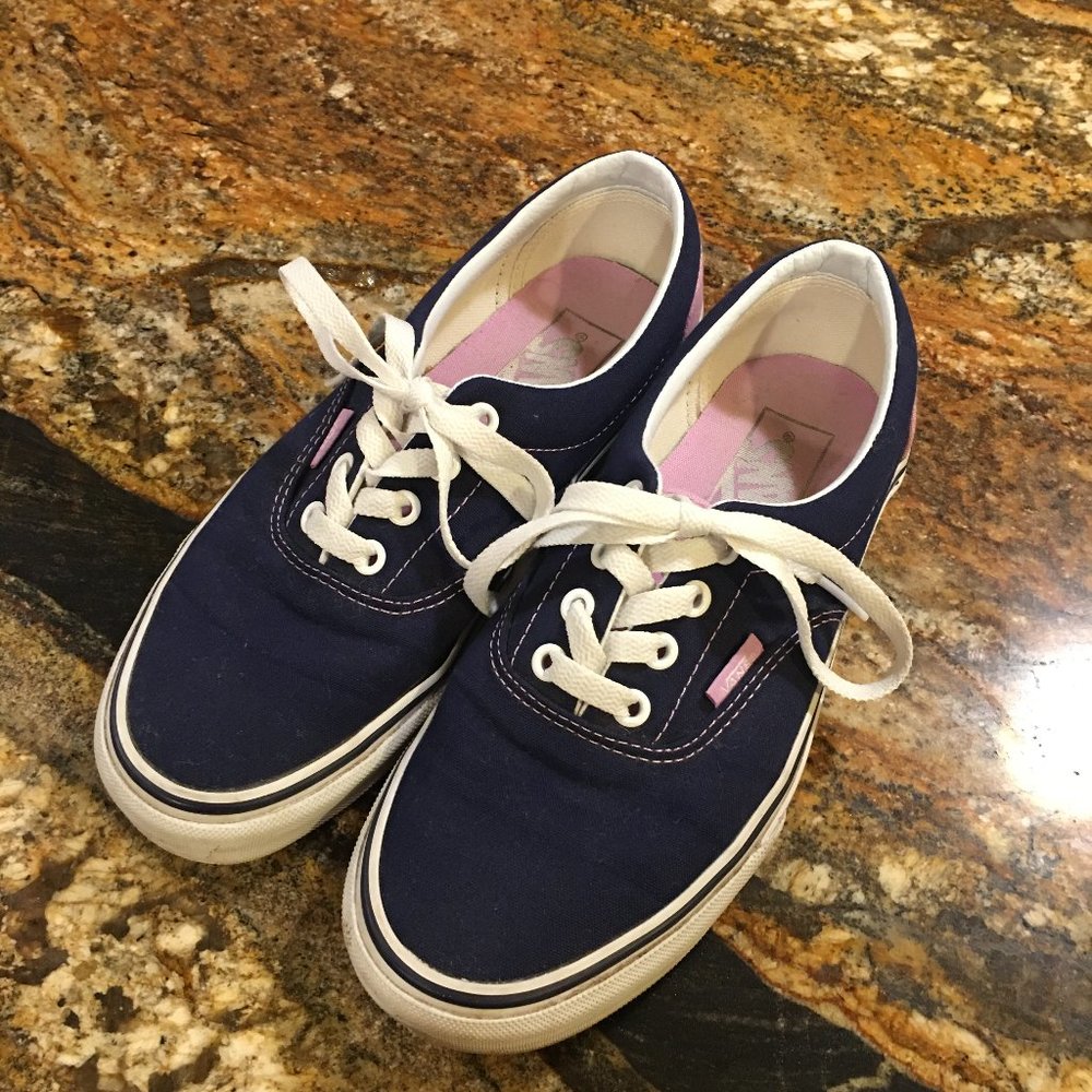 Vans Authentic in Navy blue and Pink - Size 7